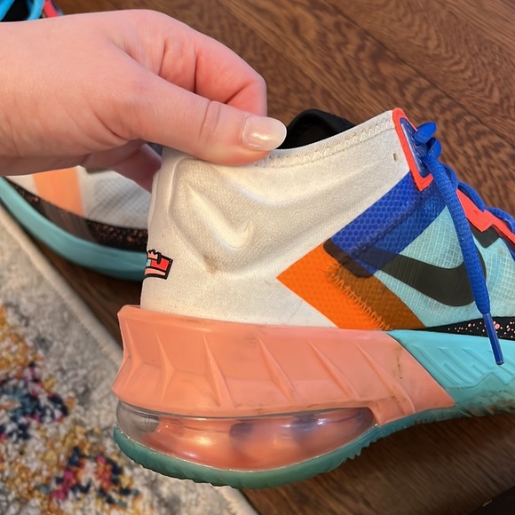 Nike Lebron 18 Low Summit White Space Jam (GS) - Picture 11 of 13